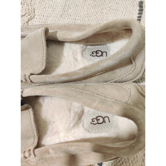 UGG Cream Buttery Leather Squared Toe Women's Slip on Loafer Moccasins Size 9 - Picture 6 of 10